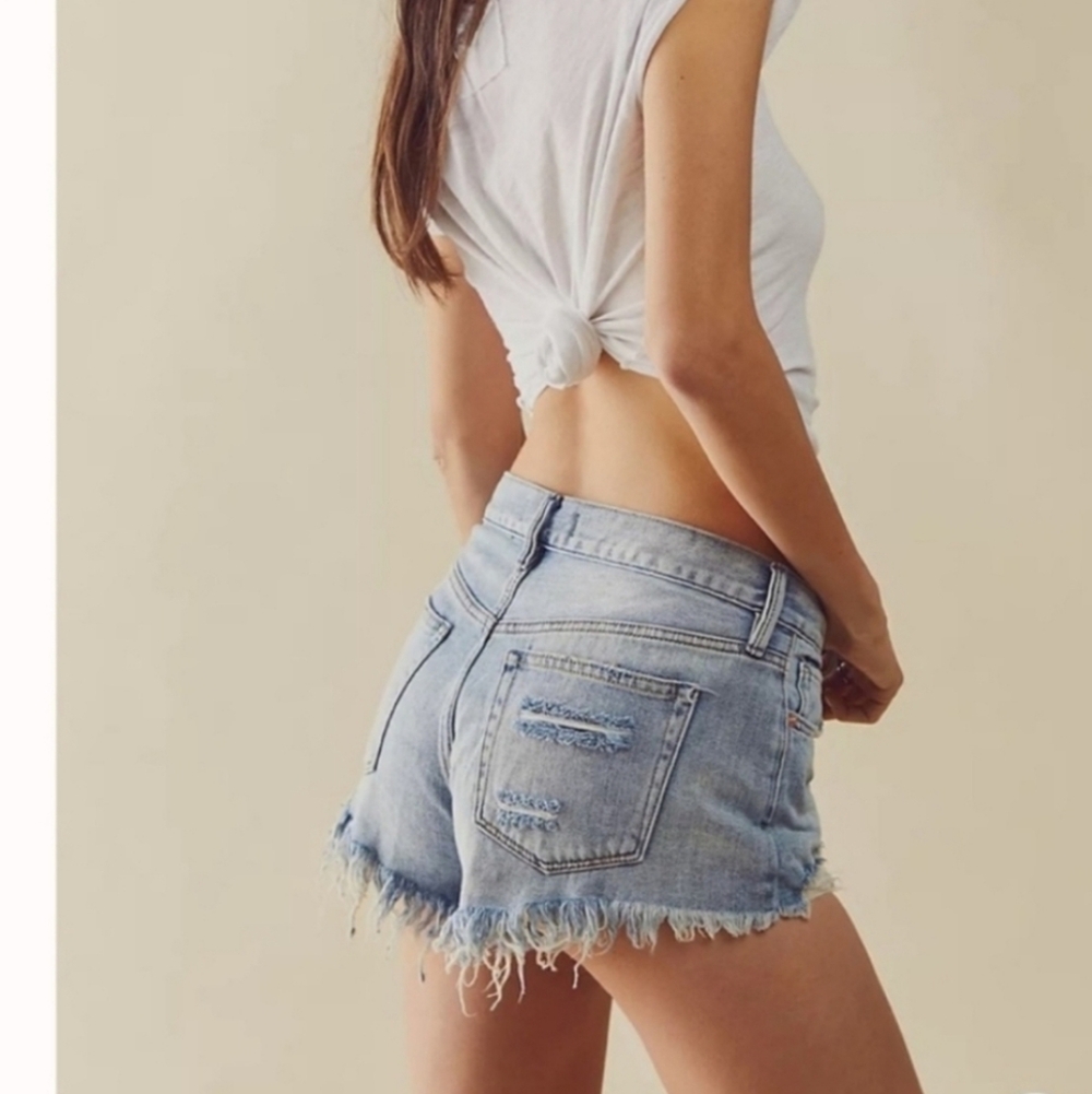 We The Free People Distressed Vibrations Cutoff Light Blue Denim Shorts - Picture 5 of 9